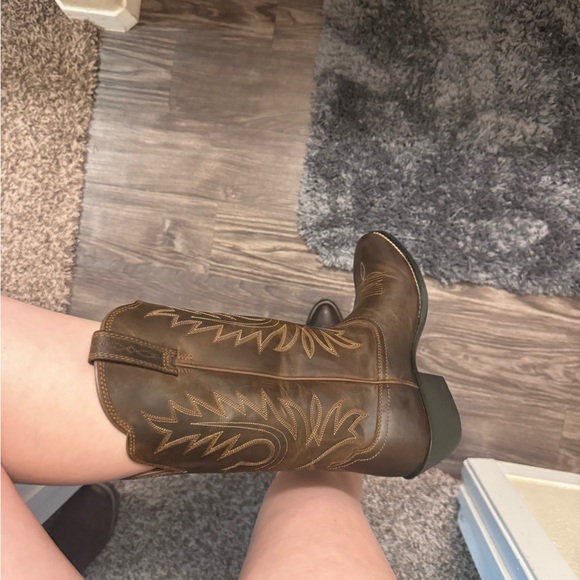 Ariat Cowgirl Boots - Picture 3 of 5